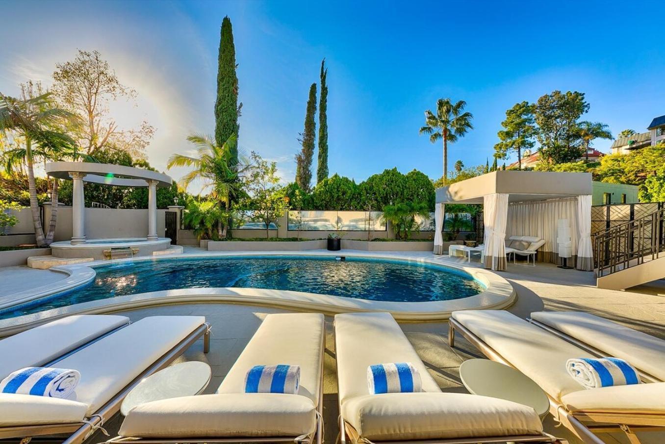 Olympia Luxe Estate * Los Angeles